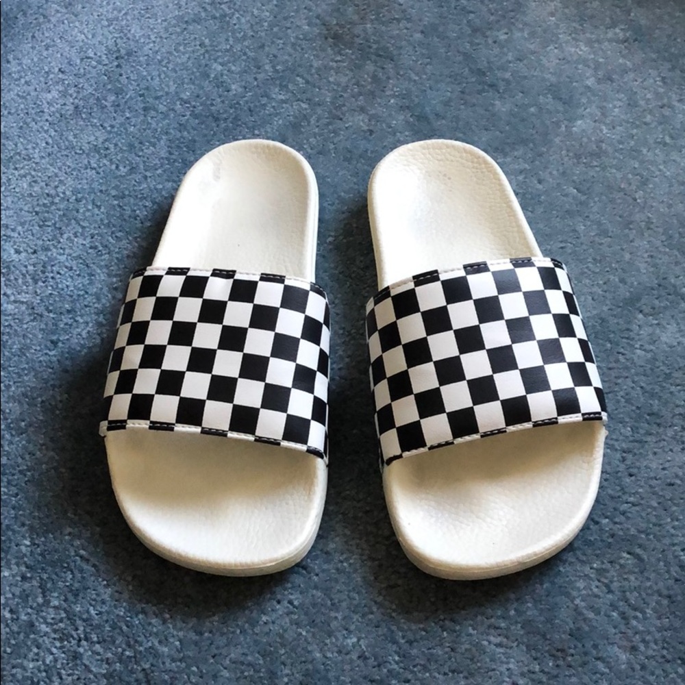 Vans classic checkered slides